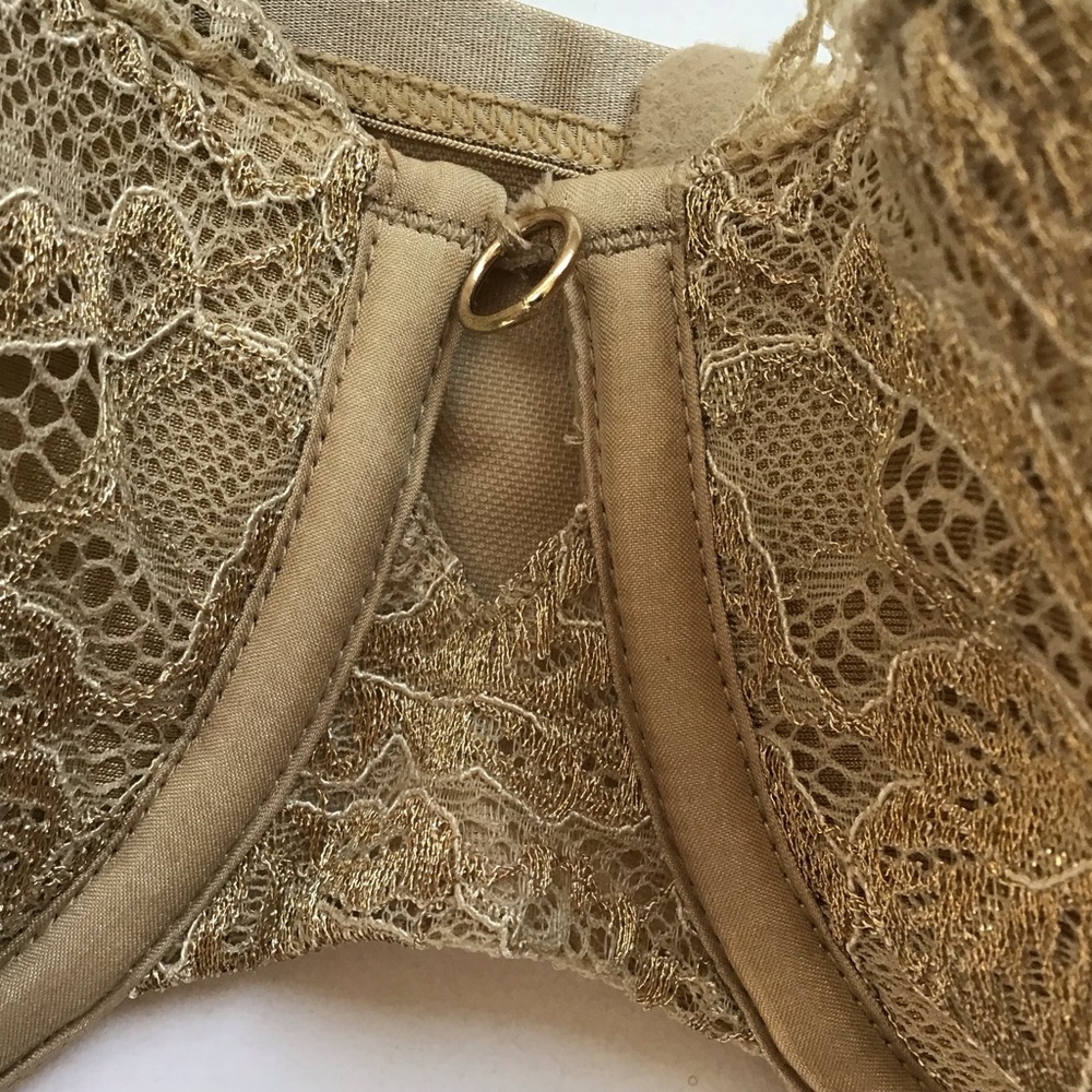 Cacique Tan Metallic Gold Lace Bra with Underwire and Adjustable Straps NWOT - Picture 2 of 10